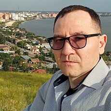 Роман, 38