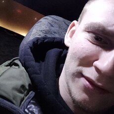 Лёня, 28