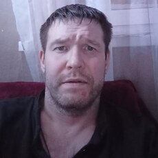 Виталя, 40