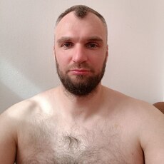 Виктор, 19