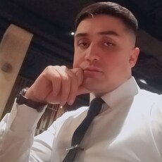 Боря, 32