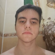 Тим, 19