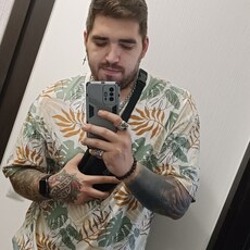 Юра, 29
