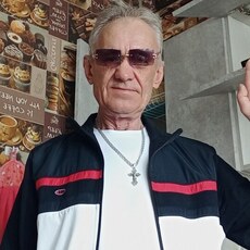 Вячеслав, 60