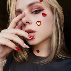 Эмма, 24