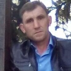 Макс, 46
