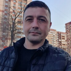 Лукас, 32