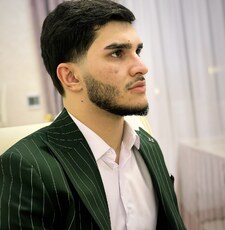 Аркадий, 21