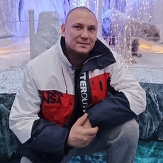 Слава, 43