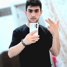 Гоша, 23