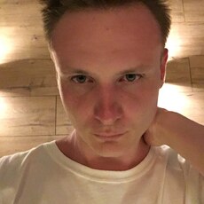 Ростислав, 30