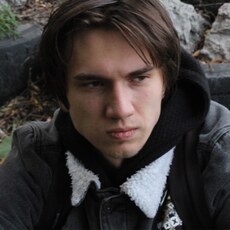 Лукас, 22