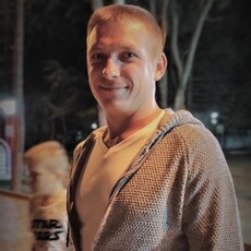 Лукас, 33