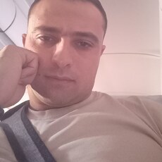 Веня, 29