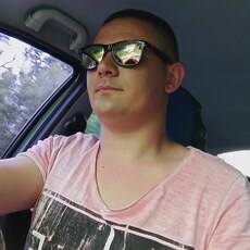Юра, 30