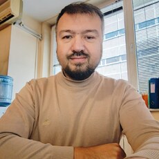 Вячеслав, 47