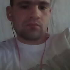 Ринат, 32