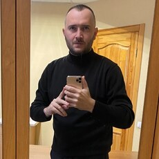 Назар, 36