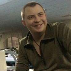Вова, 25