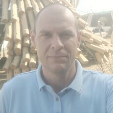 Паша, 40