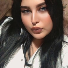 Нина, 25