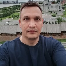 Ярослав, 36