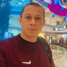 Тёма, 35