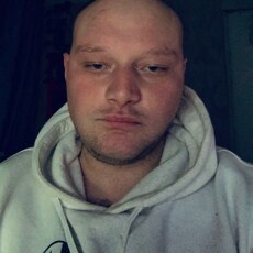 Веня, 27