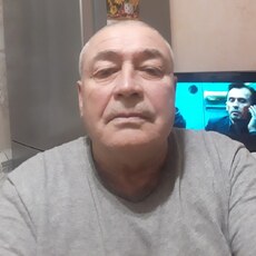 Денис, 64