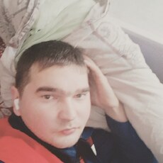 Александр, 24
