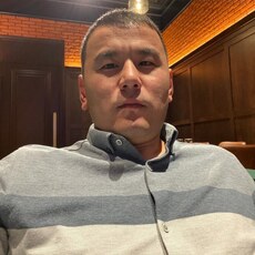 Всеволод, 32