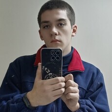 Тёма, 22