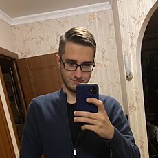 Вова, 28