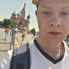Даня, 23