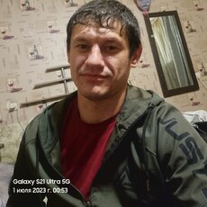 Игнат, 32