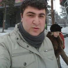 Артём
