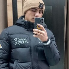 Миша, 21