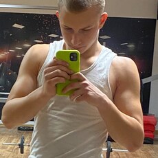 Харитон, 20