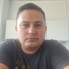 Коля, 41