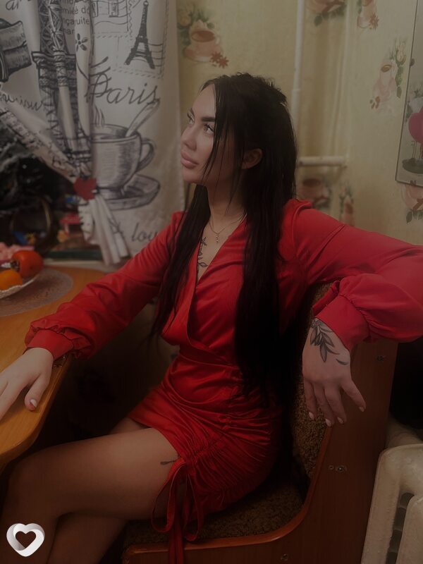 Оля