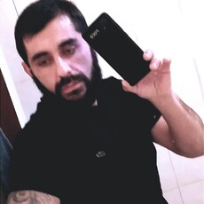 Альберт, 26