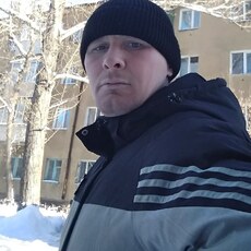 Назар, 32