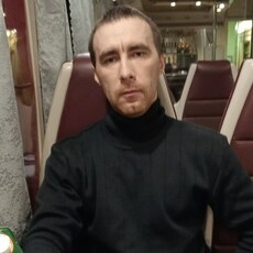 Юрий, 32
