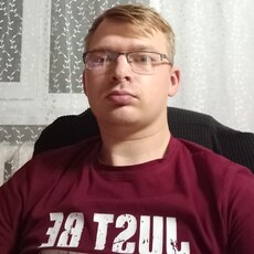 Григорий, 25