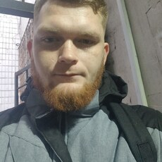 Валентин, 24