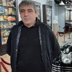 Коля, 44