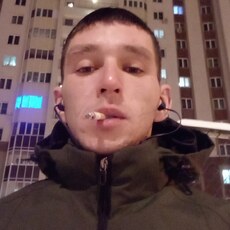 Валентин, 28