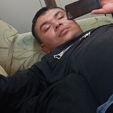 Юрий, 26