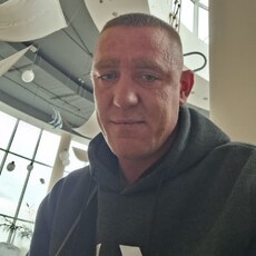 Сеня, 33