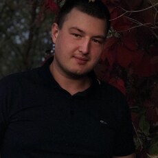Максим, 22